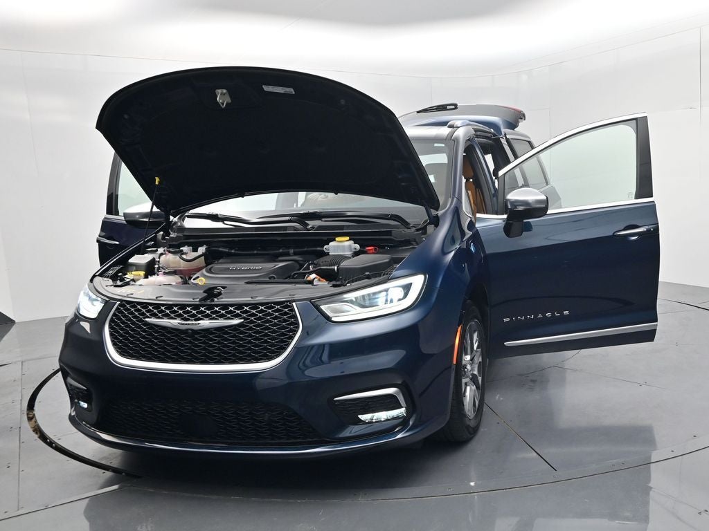 2023 Chrysler Pacifica Hybrid Pinnacle