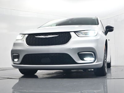 2024 Chrysler Pacifica Hybrid Select