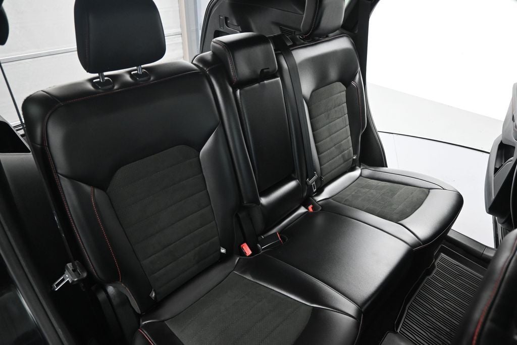 2022 Ford Edge ST Line