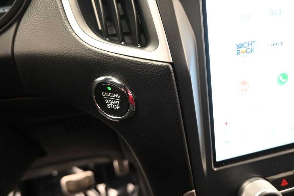 2022 Ford Edge ST Line