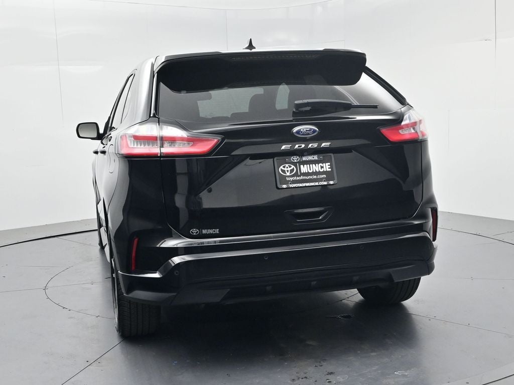 2022 Ford Edge ST Line