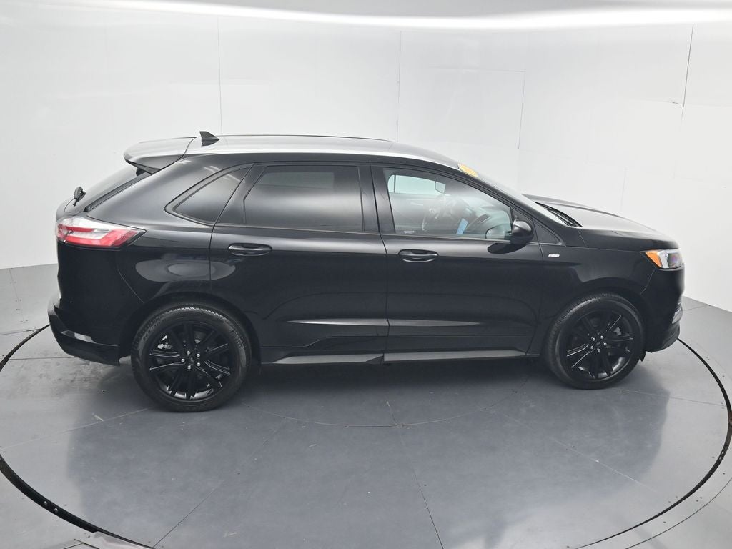 2022 Ford Edge ST Line