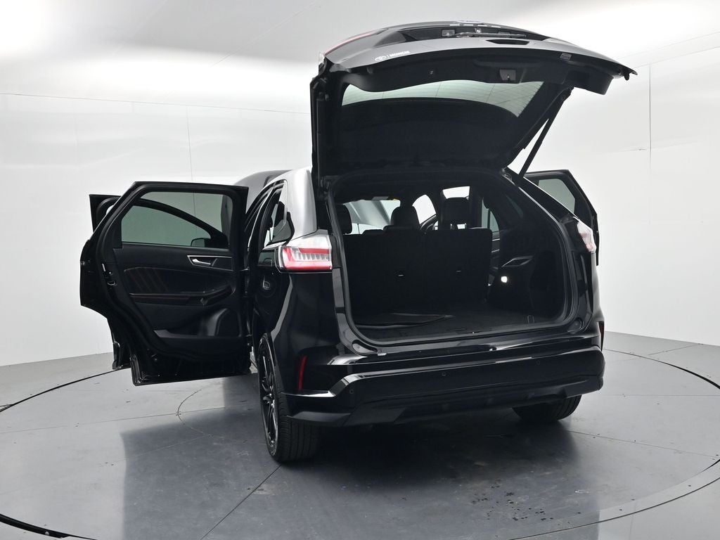 2022 Ford Edge ST Line