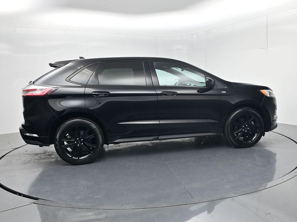 2022 Ford Edge ST Line