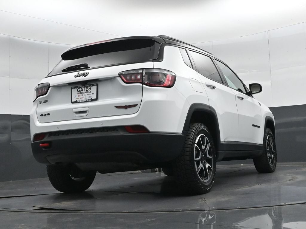 2024 Jeep Compass Trailhawk