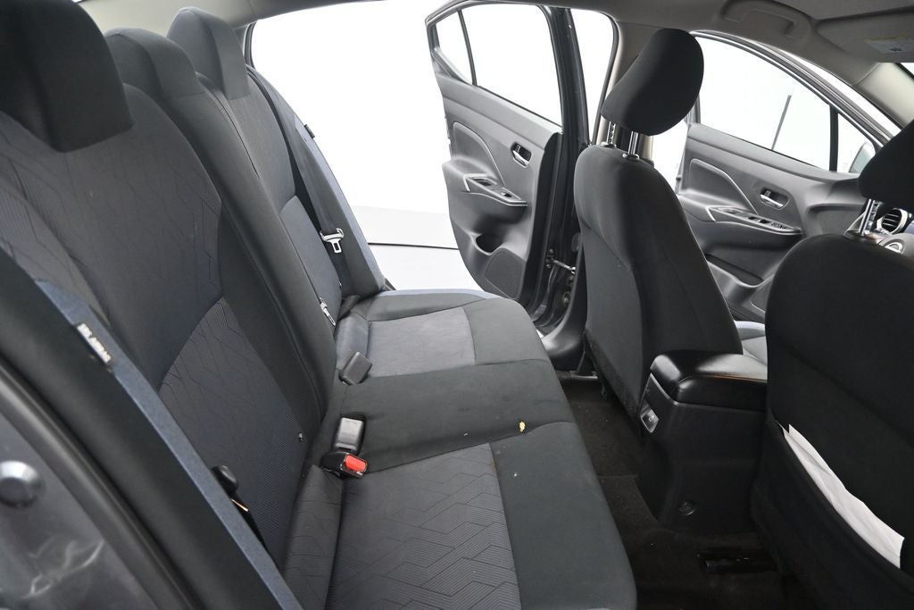 2023 Nissan Versa 1.6 SV