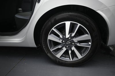 2024 Nissan Versa 1.6 SV