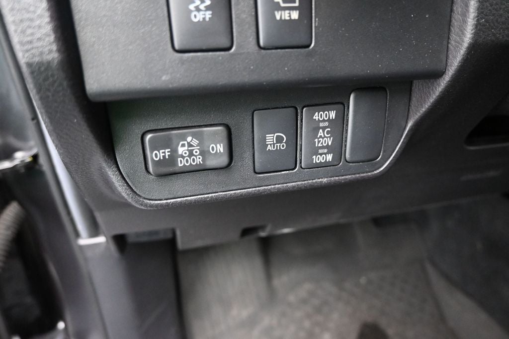 2023 Toyota Tacoma Limited V6