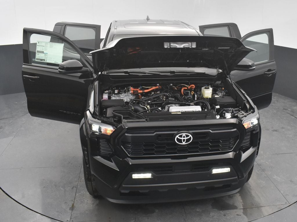 2025 Toyota Tacoma Hybrid TRD Sport
