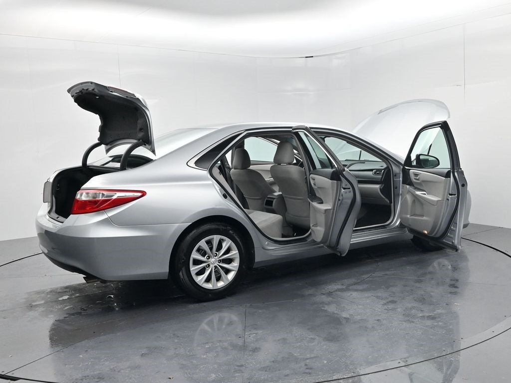 2017 Toyota Camry Hybrid LE