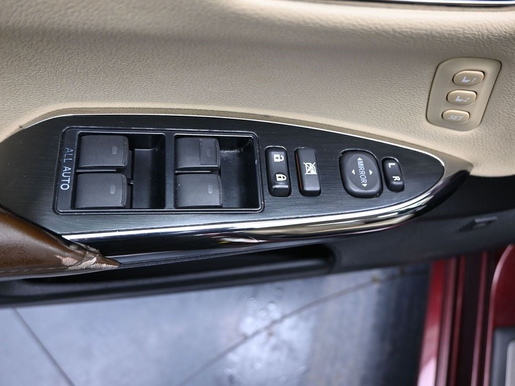 2016 Toyota Avalon Limited