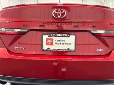 2025 Toyota Camry SE