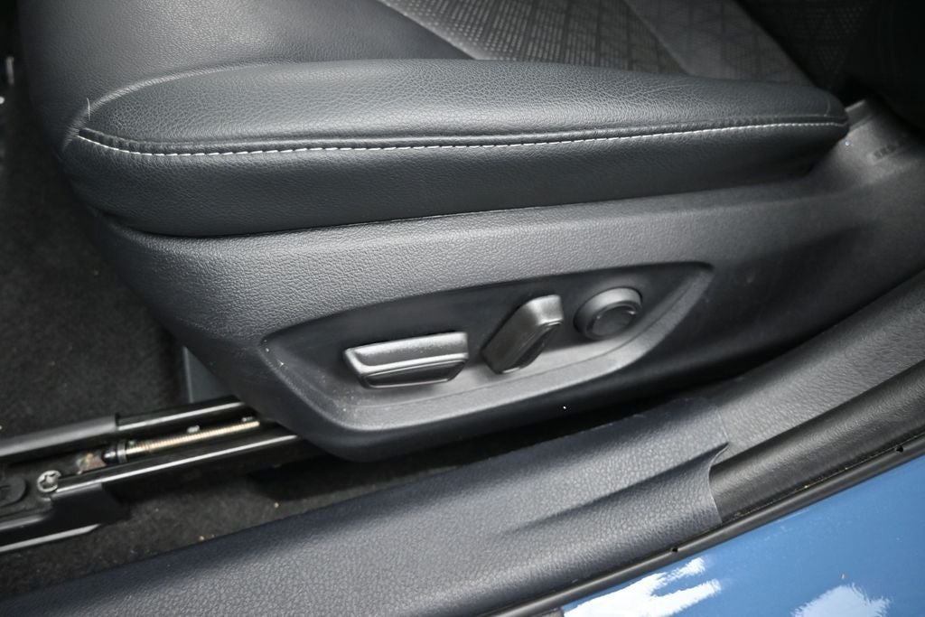 2023 Toyota Camry Hybrid XSE