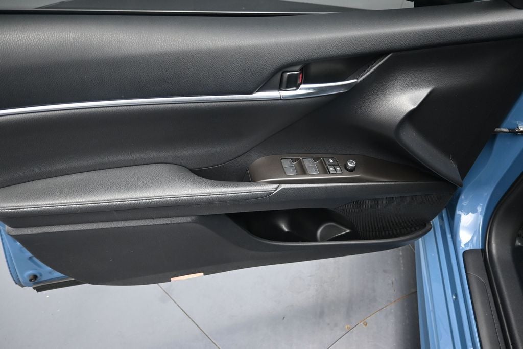 2023 Toyota Camry Hybrid XSE
