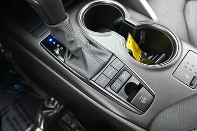 2023 Toyota Camry Hybrid XSE