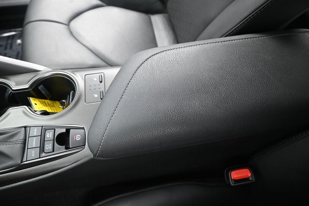 2023 Toyota Camry Hybrid XSE