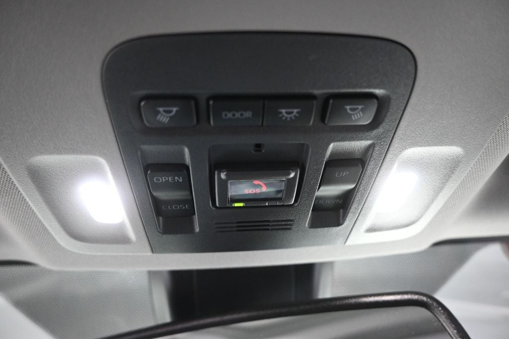 2023 Toyota Camry Hybrid XSE