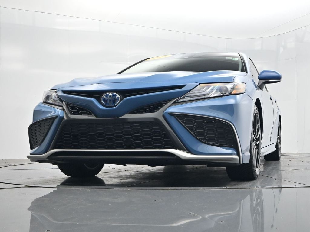 2023 Toyota Camry Hybrid XSE