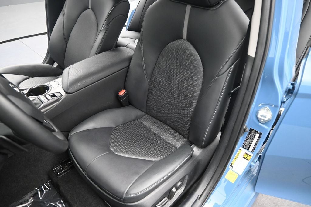 2023 Toyota Camry Hybrid XSE