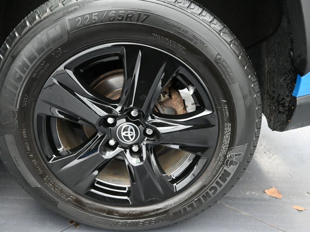 2021 Toyota RAV4 Hybrid LE