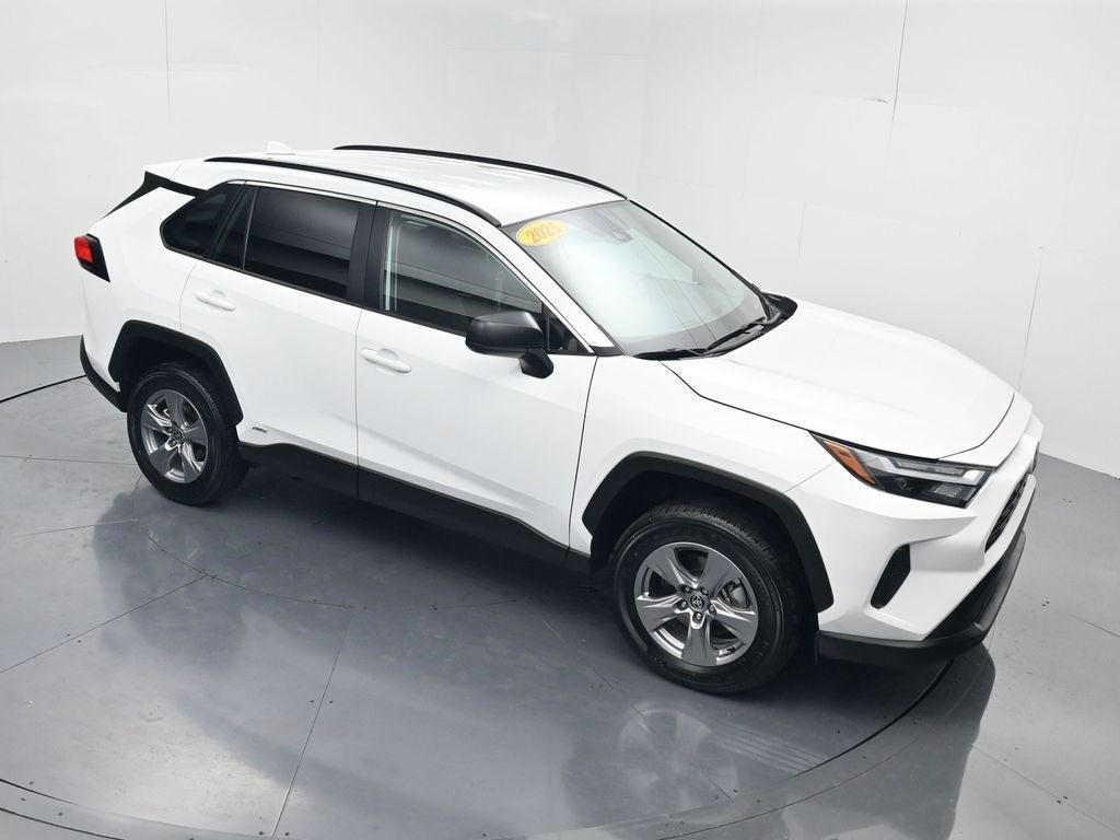 2025 Toyota RAV4 Hybrid LE