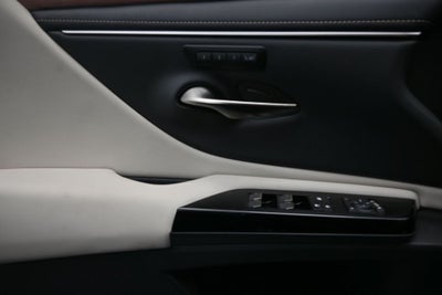 2025 Lexus ES 350