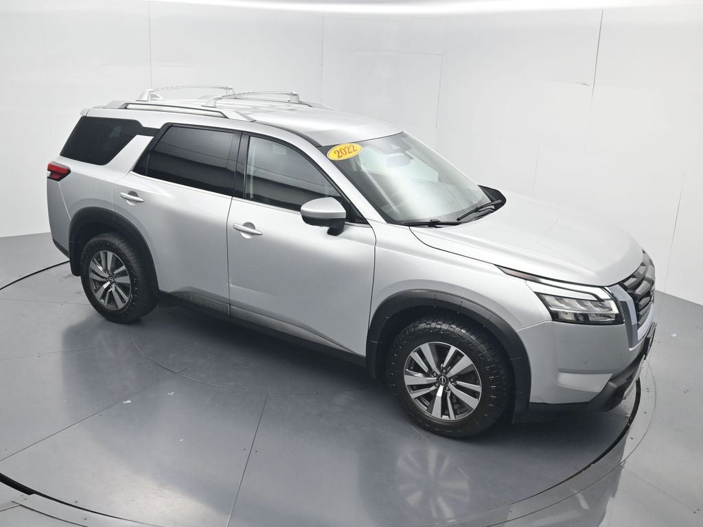2022 Nissan Pathfinder SL