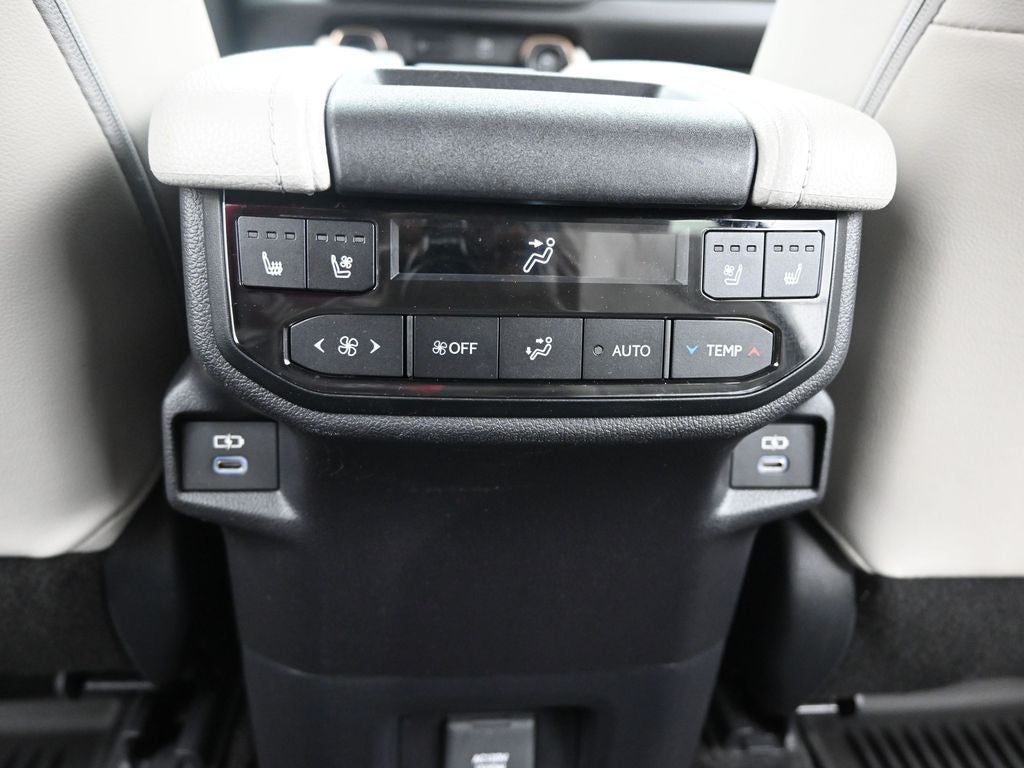 2024 Toyota Grand Highlander Hybrid MAX Platinum