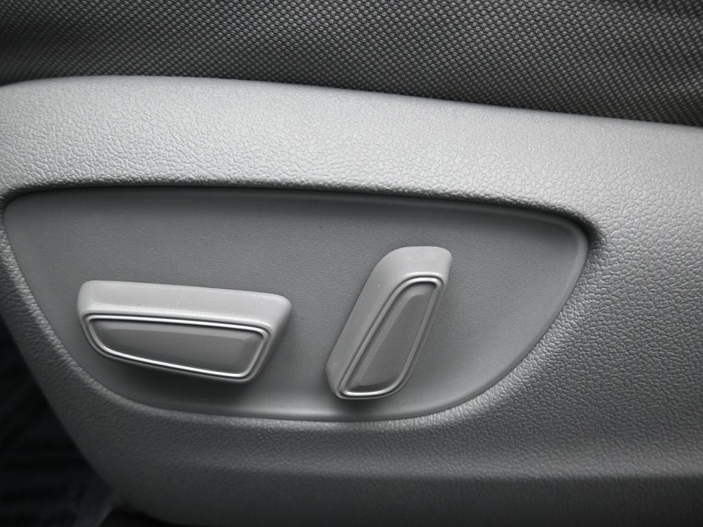 2022 Toyota Highlander Hybrid LE