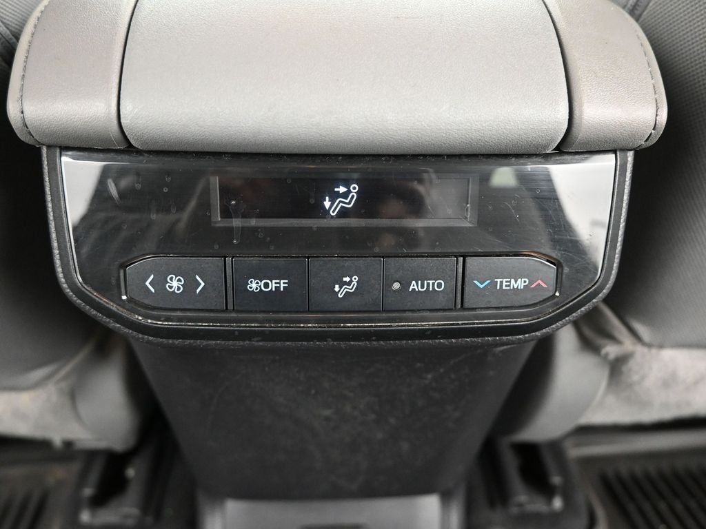 2022 Toyota Highlander Hybrid LE