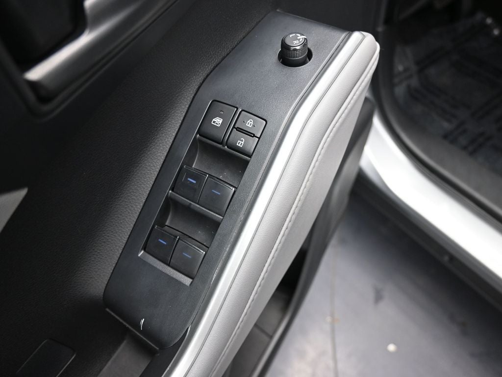 2022 Toyota Highlander Hybrid LE