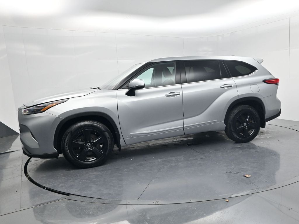 2022 Toyota Highlander Hybrid LE