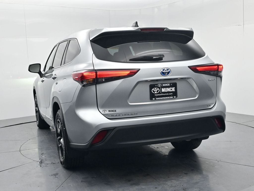 2022 Toyota Highlander Hybrid LE