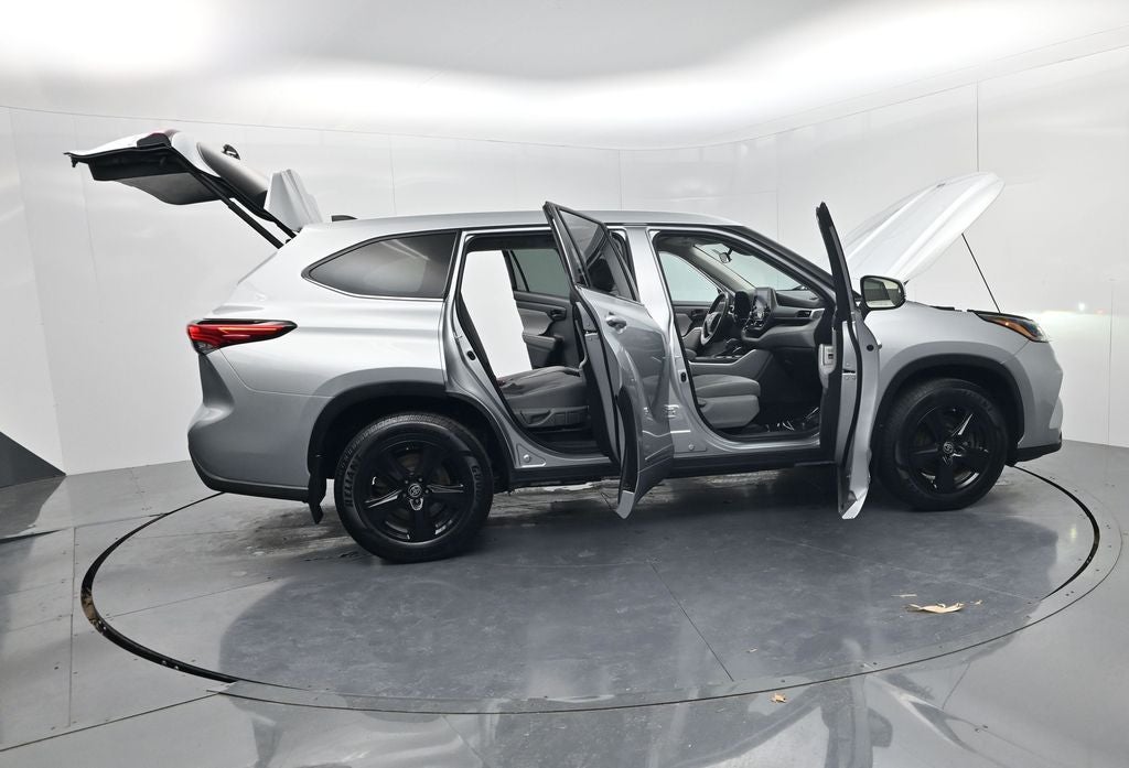 2022 Toyota Highlander Hybrid LE