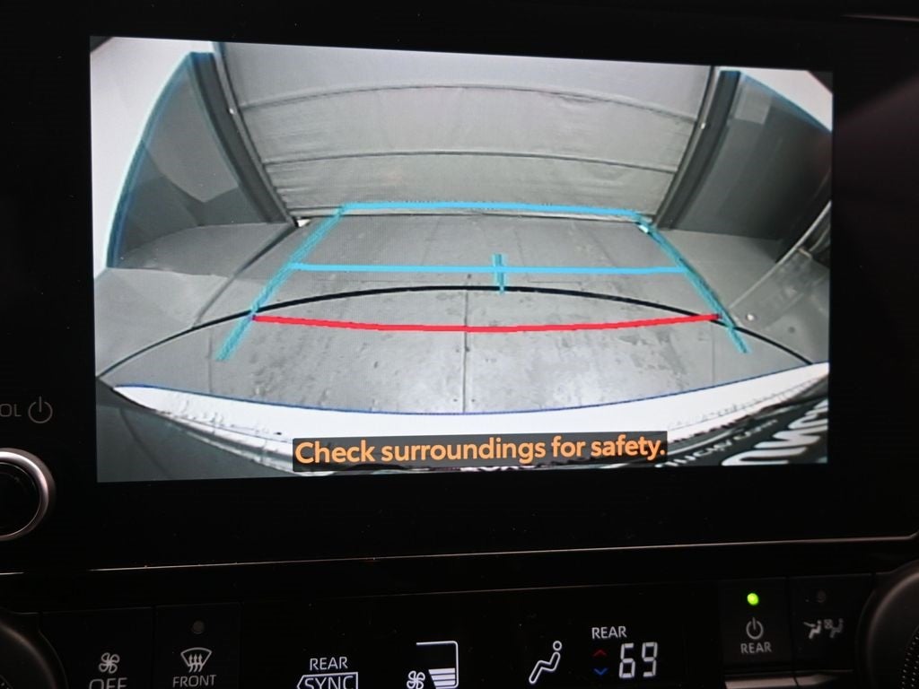 2023 Toyota Highlander Hybrid LE