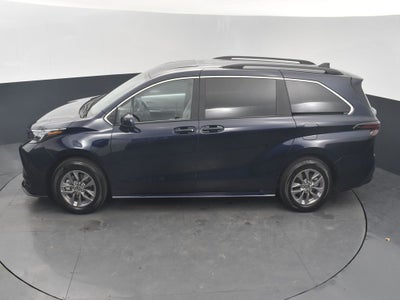 2025 Toyota Sienna LE 8 Passenger