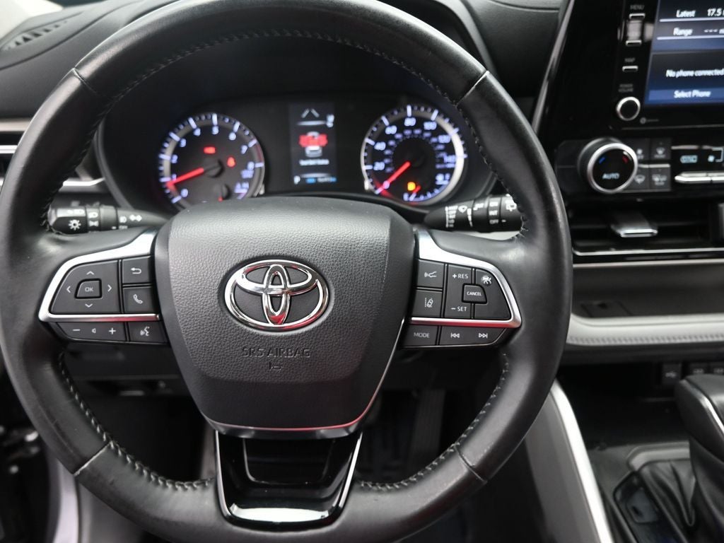 2021 Toyota Highlander LE