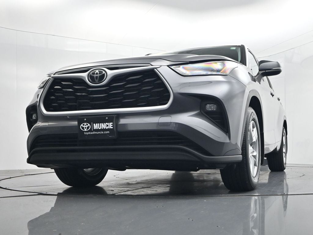 2021 Toyota Highlander LE