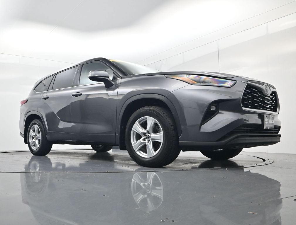 2021 Toyota Highlander LE