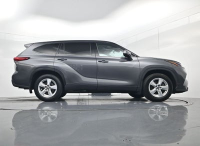 2021 Toyota Highlander LE