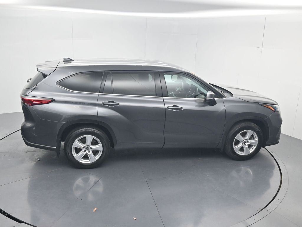 2021 Toyota Highlander LE