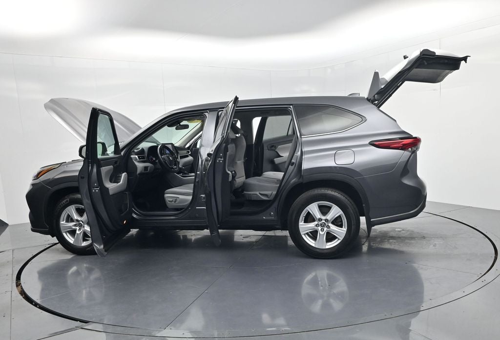 2021 Toyota Highlander LE