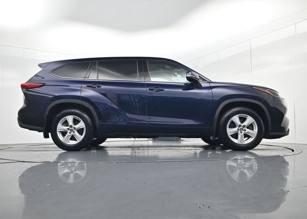 2021 Toyota Highlander LE