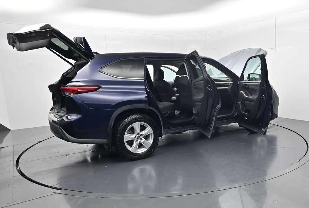 2021 Toyota Highlander LE