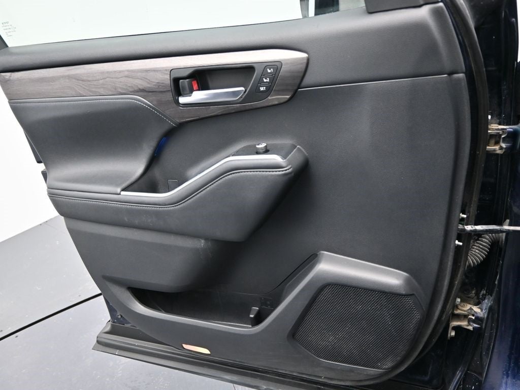 2021 Toyota Highlander Hybrid Limited