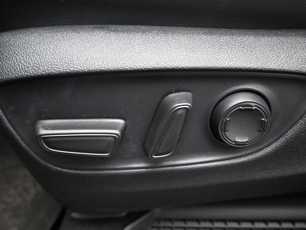 2025 Toyota Sienna XSE 7 Passenger