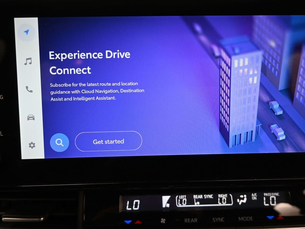 2025 Toyota Sienna XSE 7 Passenger