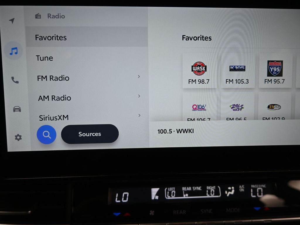 2025 Toyota Sienna XSE 7 Passenger