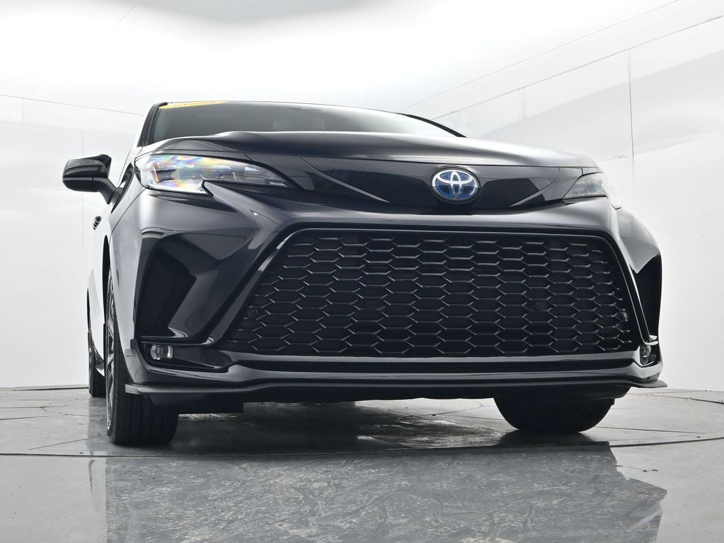 2025 Toyota Sienna XSE 7 Passenger