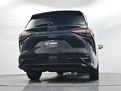 2025 Toyota Sienna XSE 7 Passenger